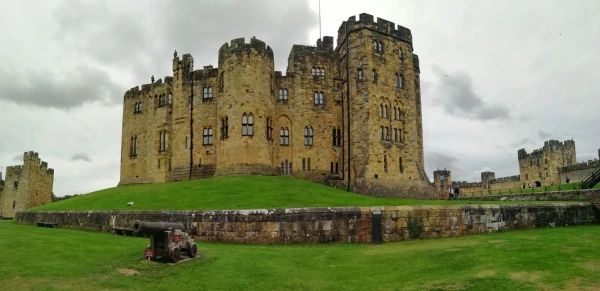 Замок Алник. ALNWICK CASTLE