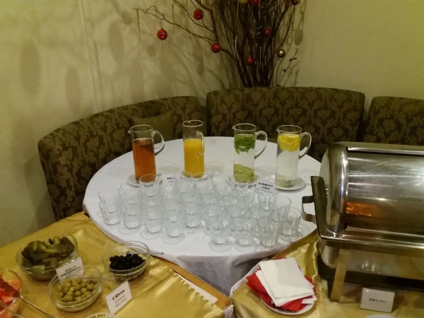 в ресторане