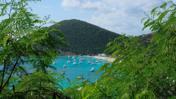 Остров Jost Van Dyke (Йост Ван Дайк). Пляж White Bay