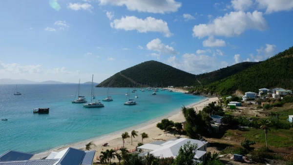 Остров Jost Van Dyke (Йост Ван Дайк). Пляж White Bay