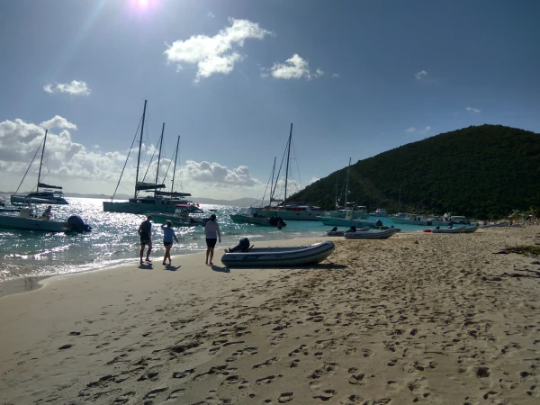 Остров Jost Van Dyke (Йост Ван Дайк). Пляж White Bay