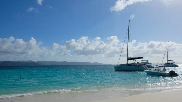 Остров Jost Van Dyke (Йост Ван Дайк). Пляж White Bay