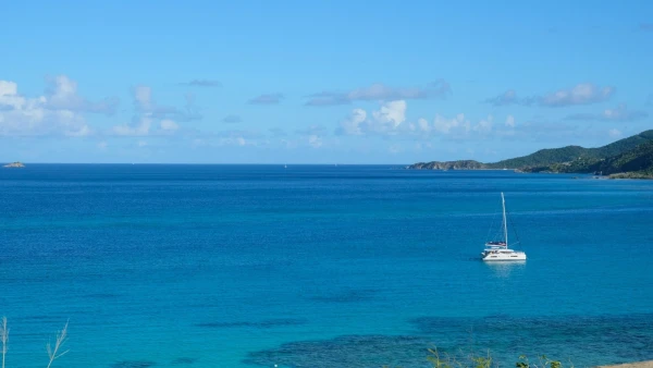 Прибыли на остров Virgin Gorda (Британские Виргинские острова)