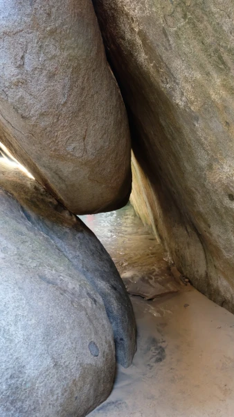 Остров Virgin Gorda. The Baths (Бани)