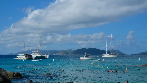 Остров Virgin Gorda. The Baths (Бани)