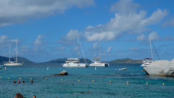 Остров Virgin Gorda. The Baths (Бани)