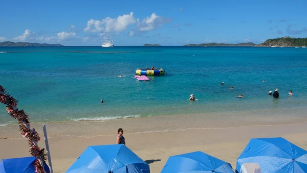 Остров Virgin Gorda. Корабельное барбекю на острове