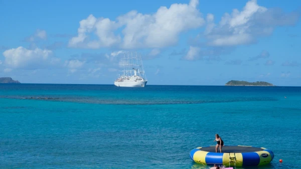Остров Virgin Gorda. Корабельное барбекю на острове