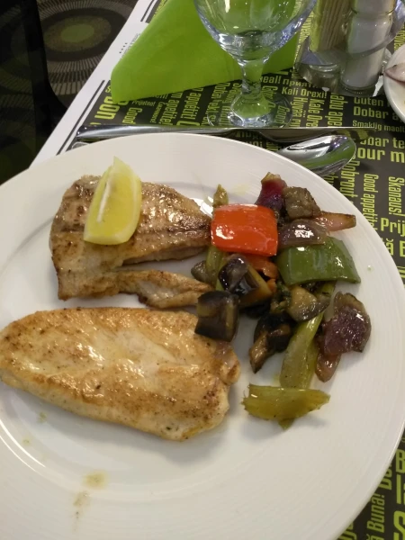 Курица и рыбка гриль