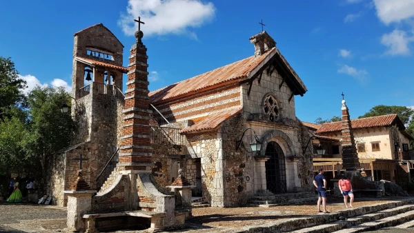 церковь Святого Станислава (Iglesia San Estanislao de Cracovia)