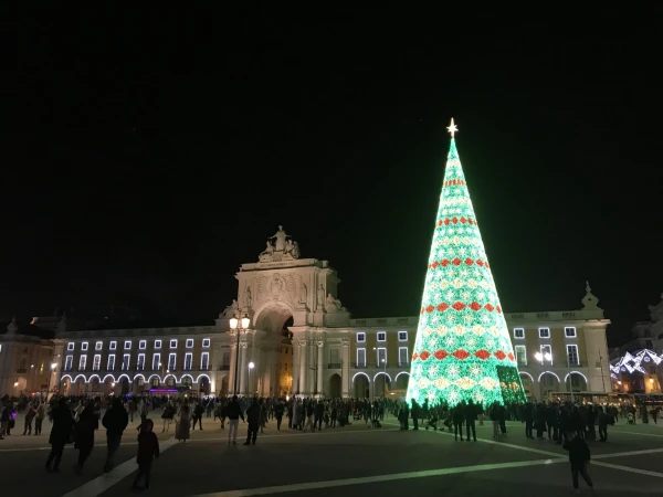 площадь Коммерции