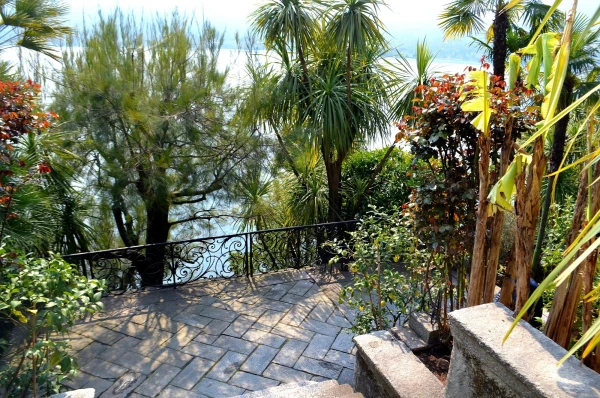 На острове Матери (Isola Madre)