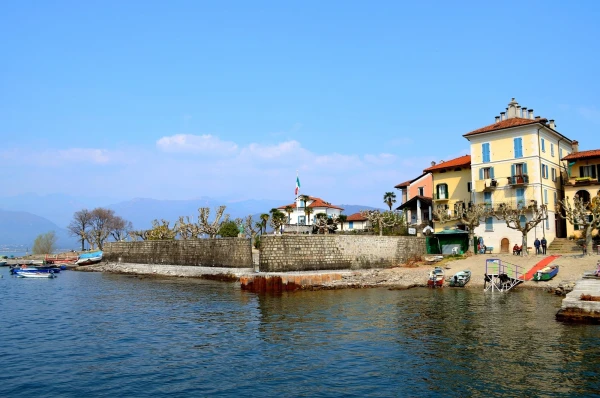 Подходим к острову Рыбаков (Isola dei Pescatore)