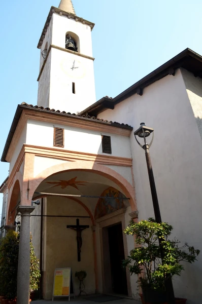 На острове Рыбаков (Isola dei Pescatore). Церковь Святого Виктора 11 века  