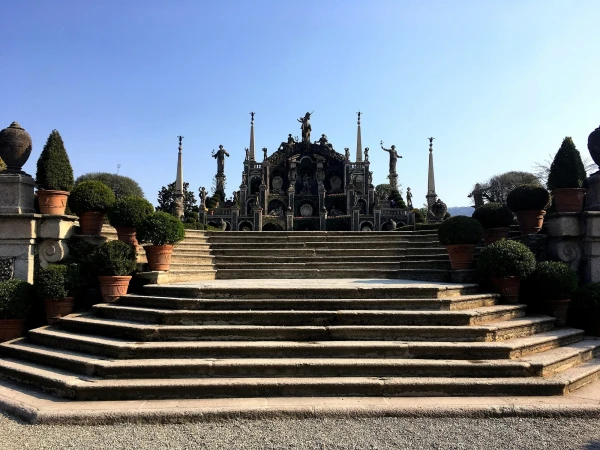 На Изола Белла (Isola Bella). В дворцовом парке