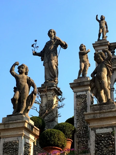 На Изола Белла (Isola Bella). В дворцовом парке