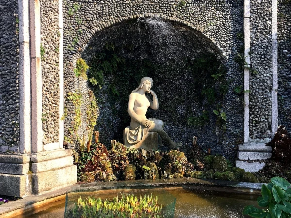 На Изола Белла (Isola Bella). В дворцовом парке