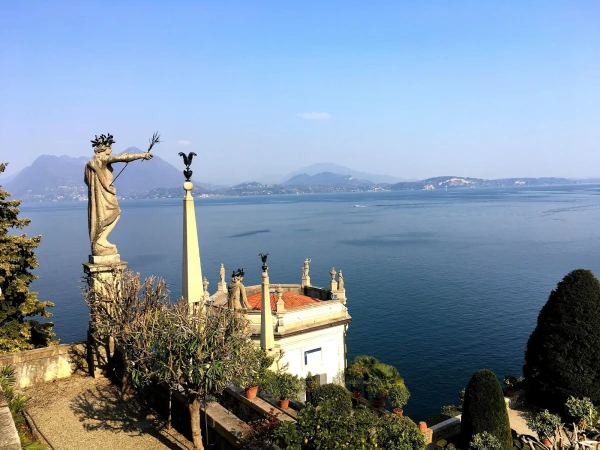 На Изола Белла (Isola Bella). В дворцовом парке