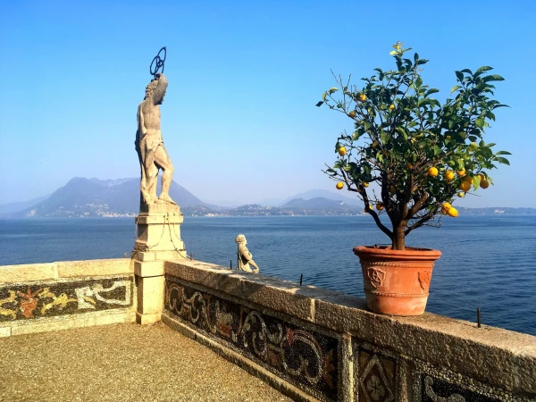На Изола Белла (Isola Bella). В дворцовом парке