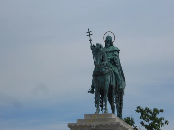 Памятник королю Иштвану I