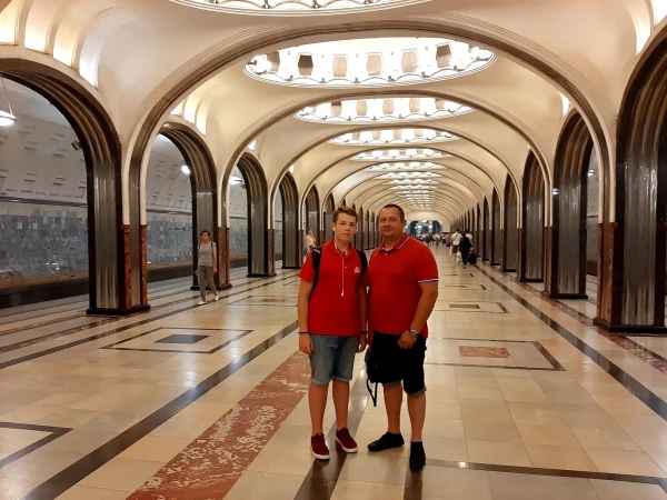 На станции метро "Маяковская"