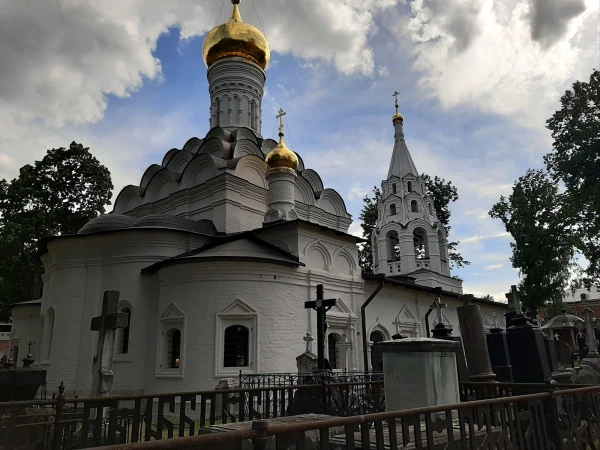 В Донском монастыре
