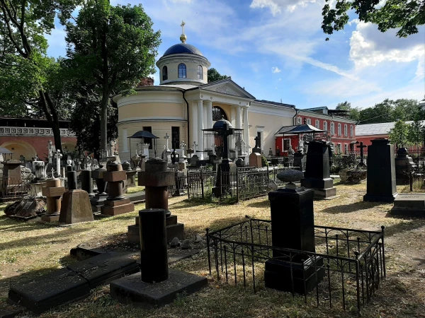 В Донском монастыре