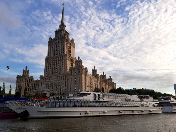Прогулка по Москва-реке