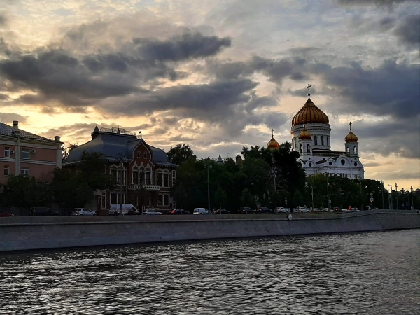 Прогулка по Москва-реке