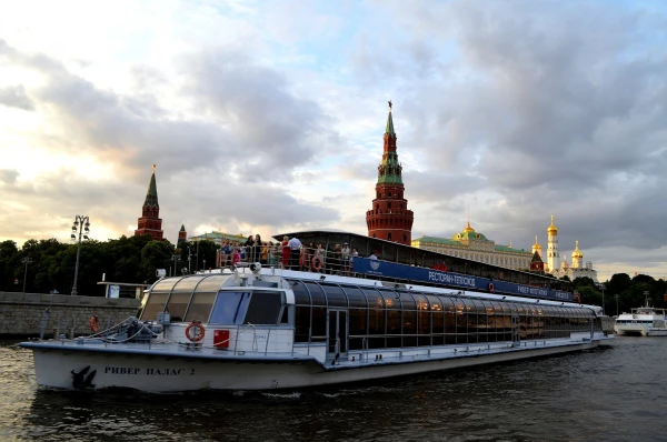 Прогулка по Москва-реке