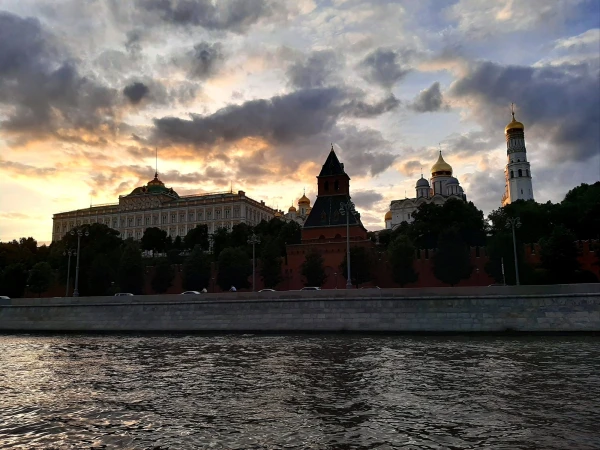 Прогулка по Москва-реке