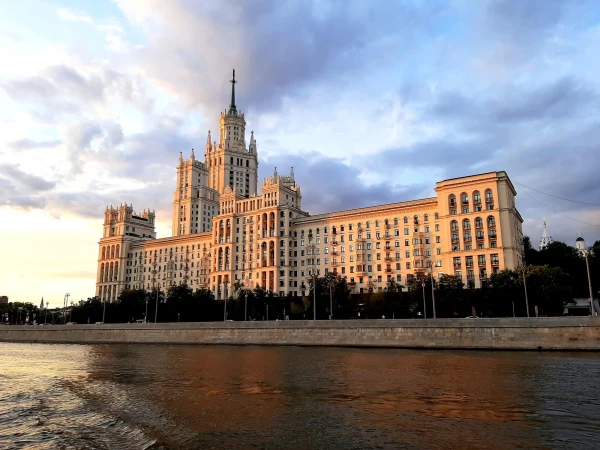 Прогулка по Москва-реке