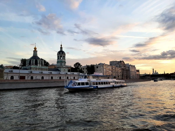Прогулка по Москва-реке