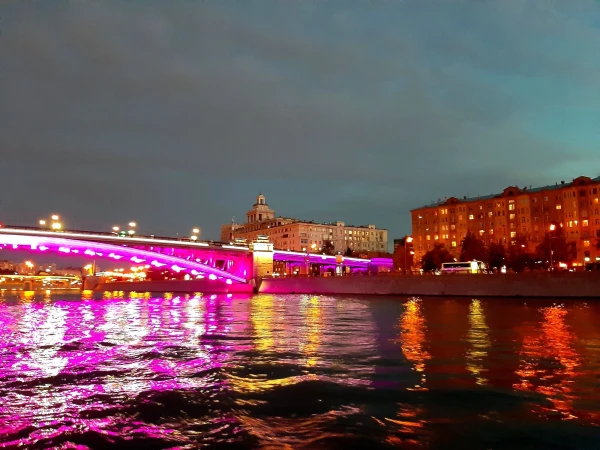 Прогулка по Москва-реке