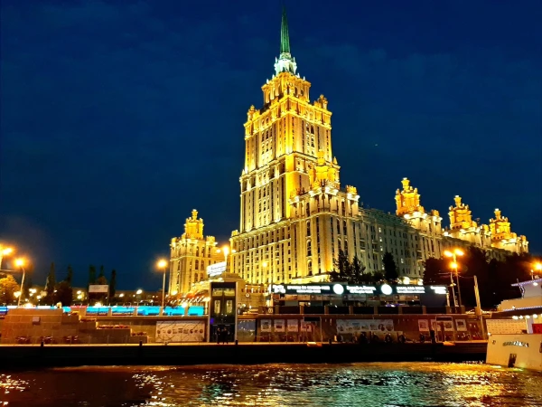 Прогулка по Москва-реке