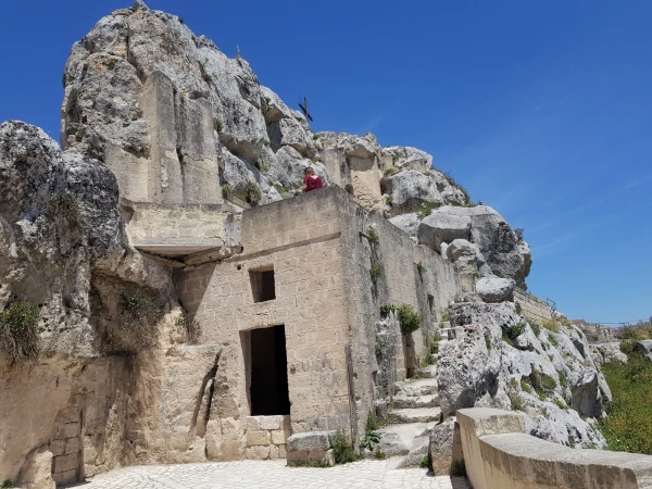 Пещерная церковь Rupestre di Santa Maria di Idris