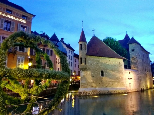 ГОРОД-КАРТИНКА АНСИ – ИДИЛЛИЯ ПО-САВОЙСКИ!