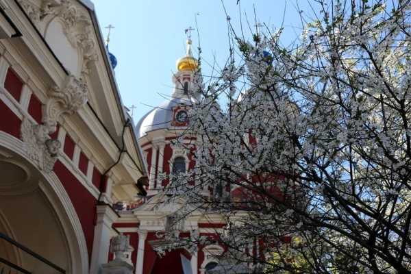 Москва - звонят колокола