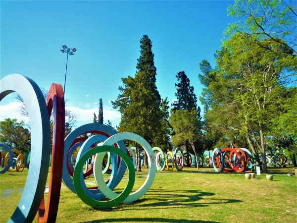 Парк Сармьенто (Parque Sarmiento)