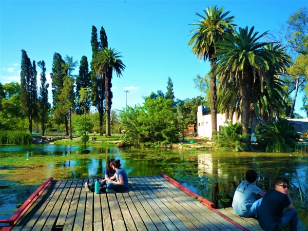Парк Сармьенто (Parque Sarmiento)
