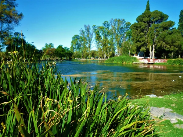 Парк Сармьенто (Parque Sarmiento)