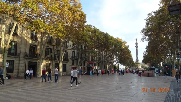 И опять "пять бульваров": Rambles или Ramblas
