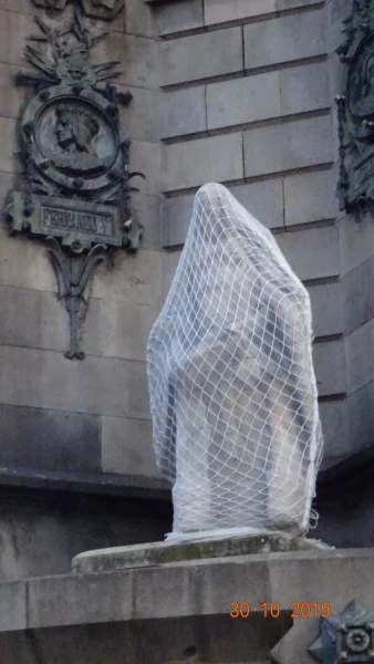 Monument a Colom: хэллоуин однако...