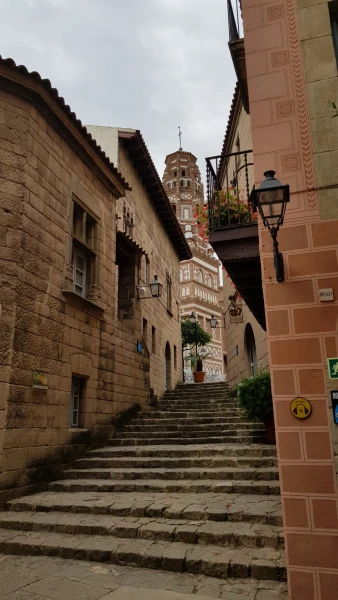 Poble Espanyol :Torres Utebo