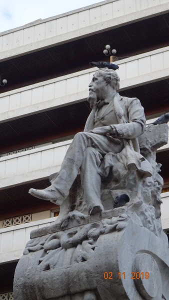 Monumento a Frederic Soler i Hubert