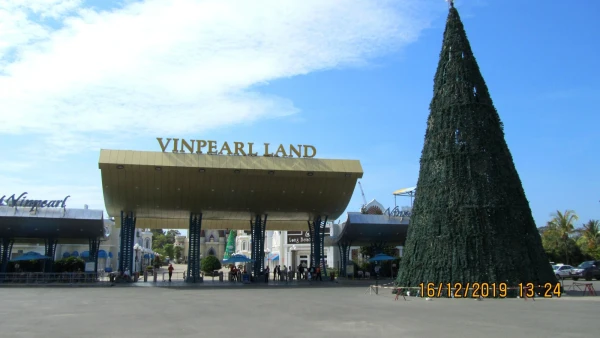 Парк развлечений Винперл Ленд (Vinpearl Land).