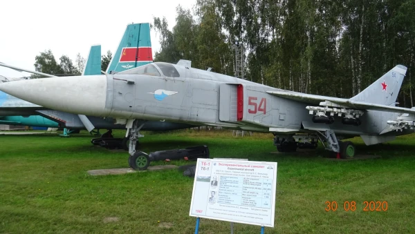 Экспериментальный самолёт Т6-1 (ОКБ Сухого)