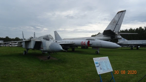 Самолёт Як-141