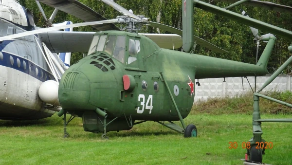 Вертолёт Ми-4
