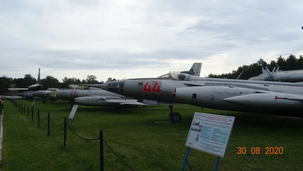 Бомбардировщик Як-28Л